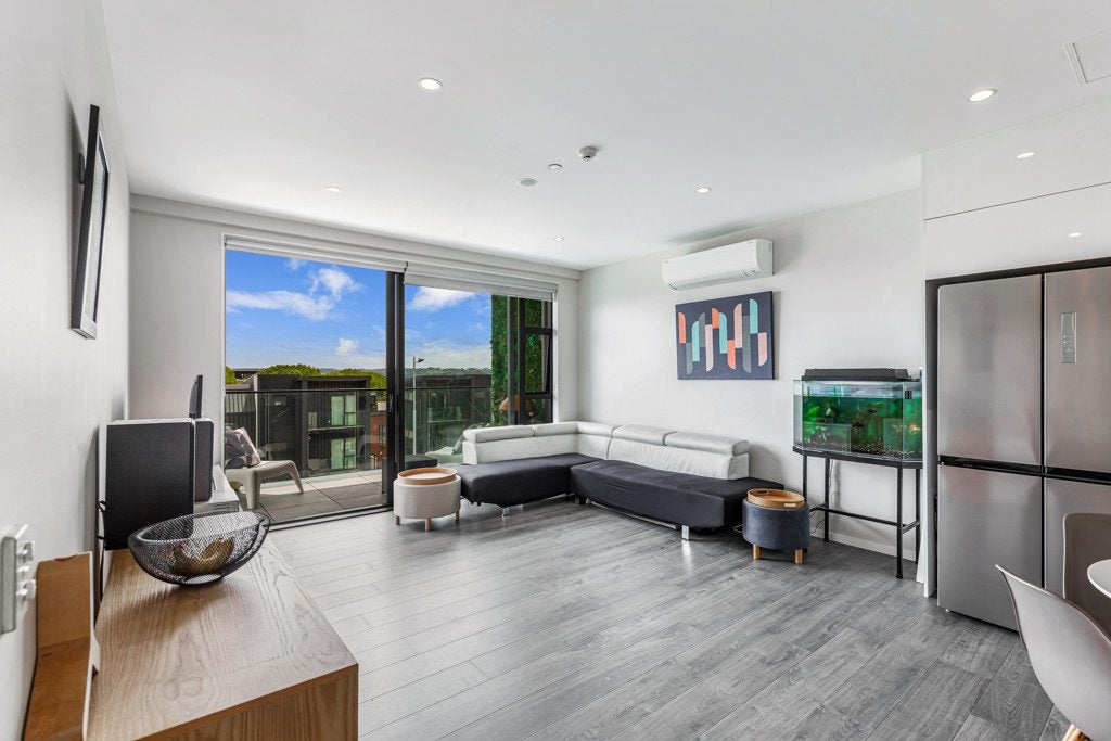 203/2 Onekiritea Road, Hobsonville, Auckland - Carousel 2