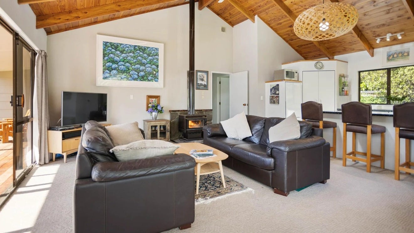 112 Taupahi Road, Turangi - Carousel 2