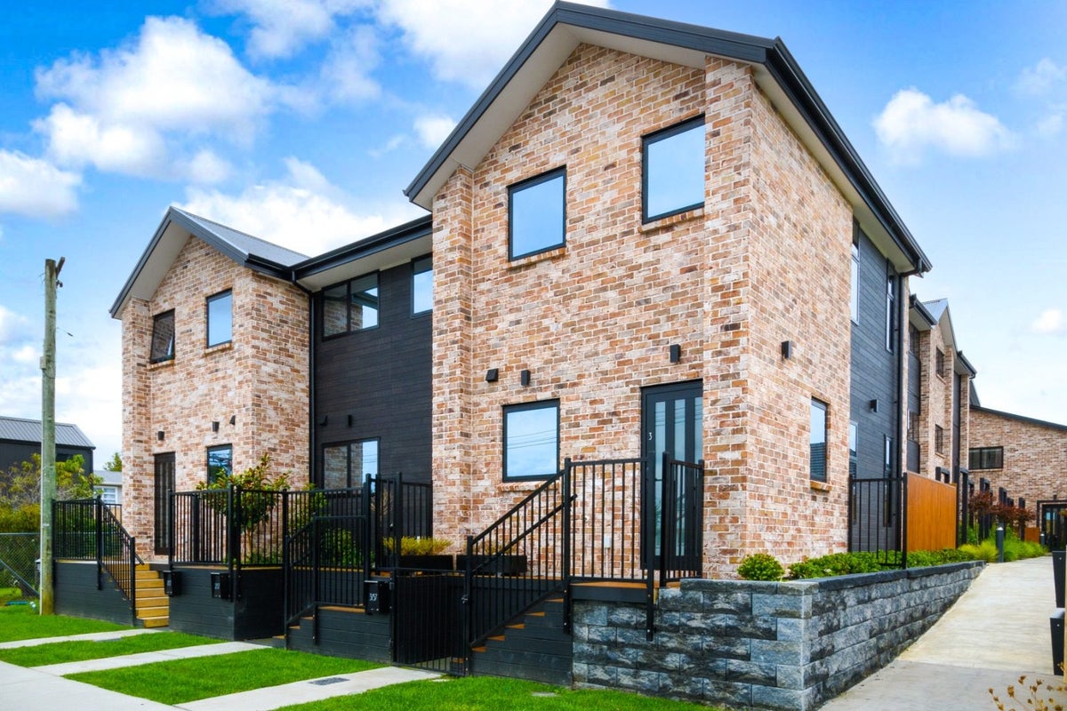 3/57 Taikata Road, Te Atatu Peninsula, Auckland - Carousel 12