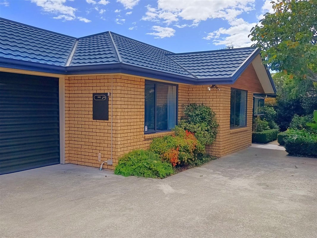 27 Cambria Street, The Wood, Nelson - Carousel 1