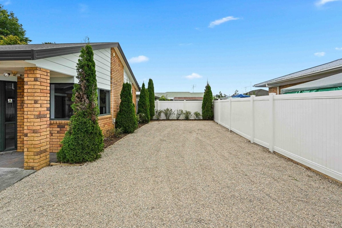 81A Silverdale Road, Silverdale, Hamilton - Carousel 2