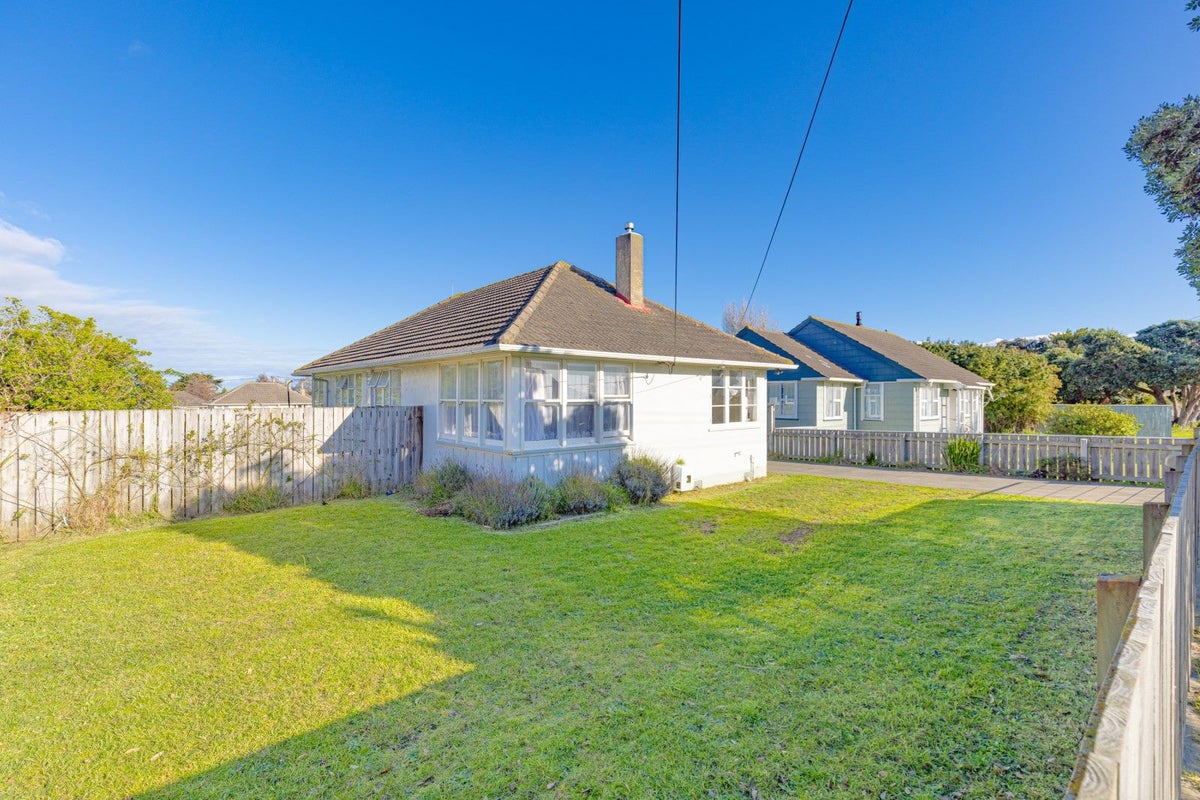 15 Maire Street, Gonville, Whanganui - Carousel 1