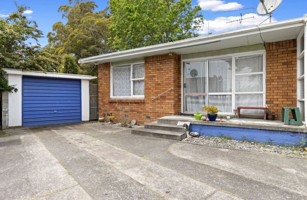 35B Anthony Crescent, Bader, Hamilton - Carousel 1