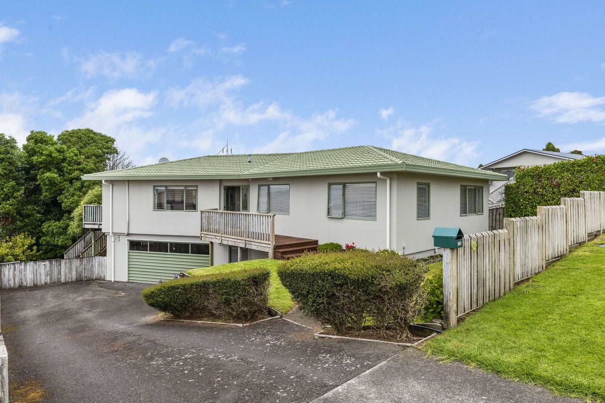173 Govett Avenue, Frankleigh Park, New Plymouth - Carousel 1