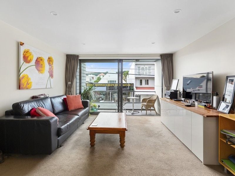6/464 Adelaide Road, Berhampore, Wellington - Carousel 2