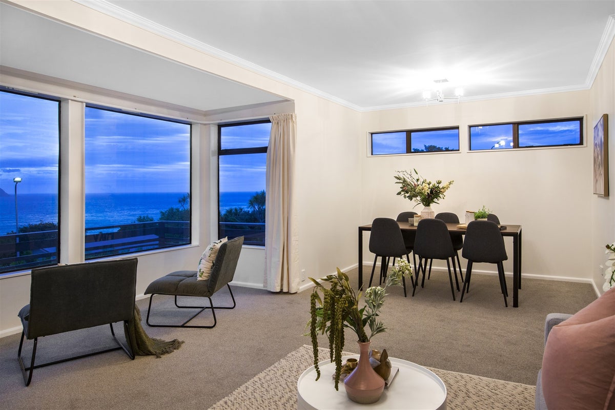 77 Motuhara Road, Plimmerton, Porirua - Carousel 18