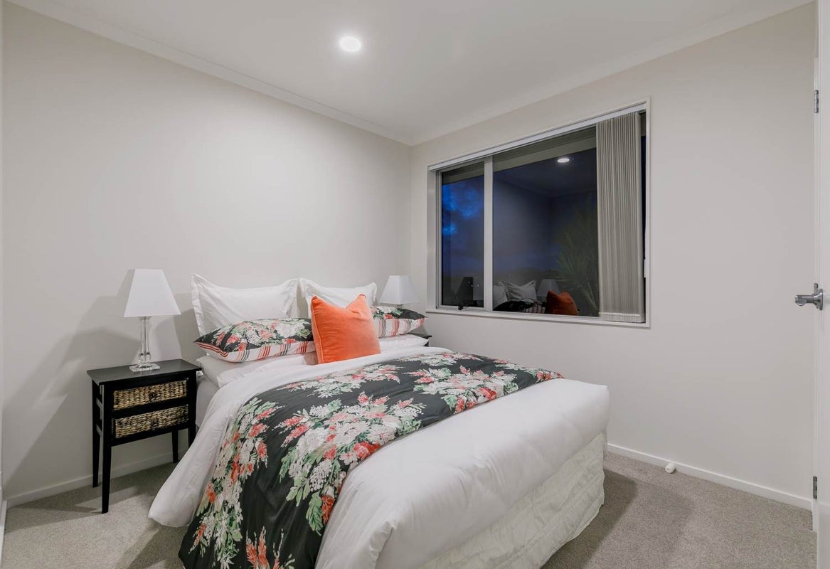 36 Nimstedt Avenue, Oteha, Auckland - Carousel 2