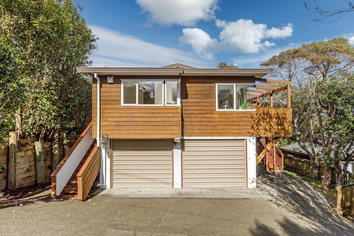 1/13 Limmer Place, Browns Bay, Auckland - Carousel 1