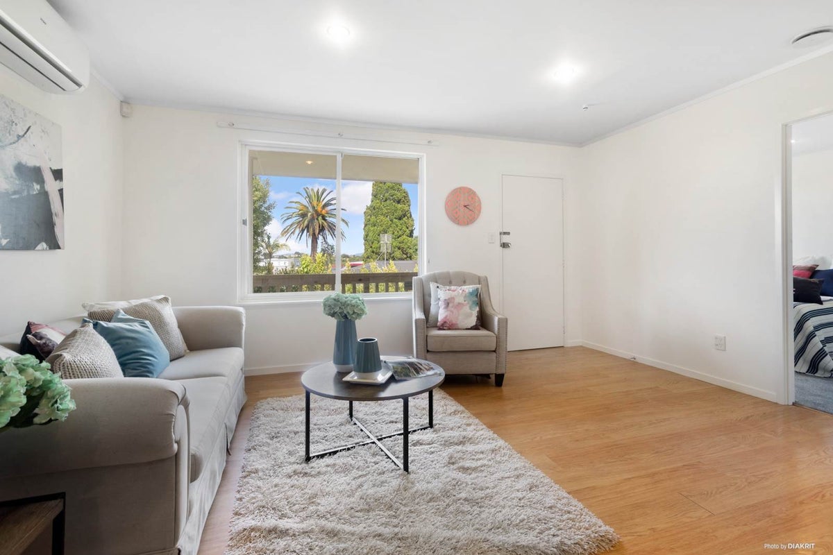 1/2B Queensway, Three Kings, Auckland - Carousel 2