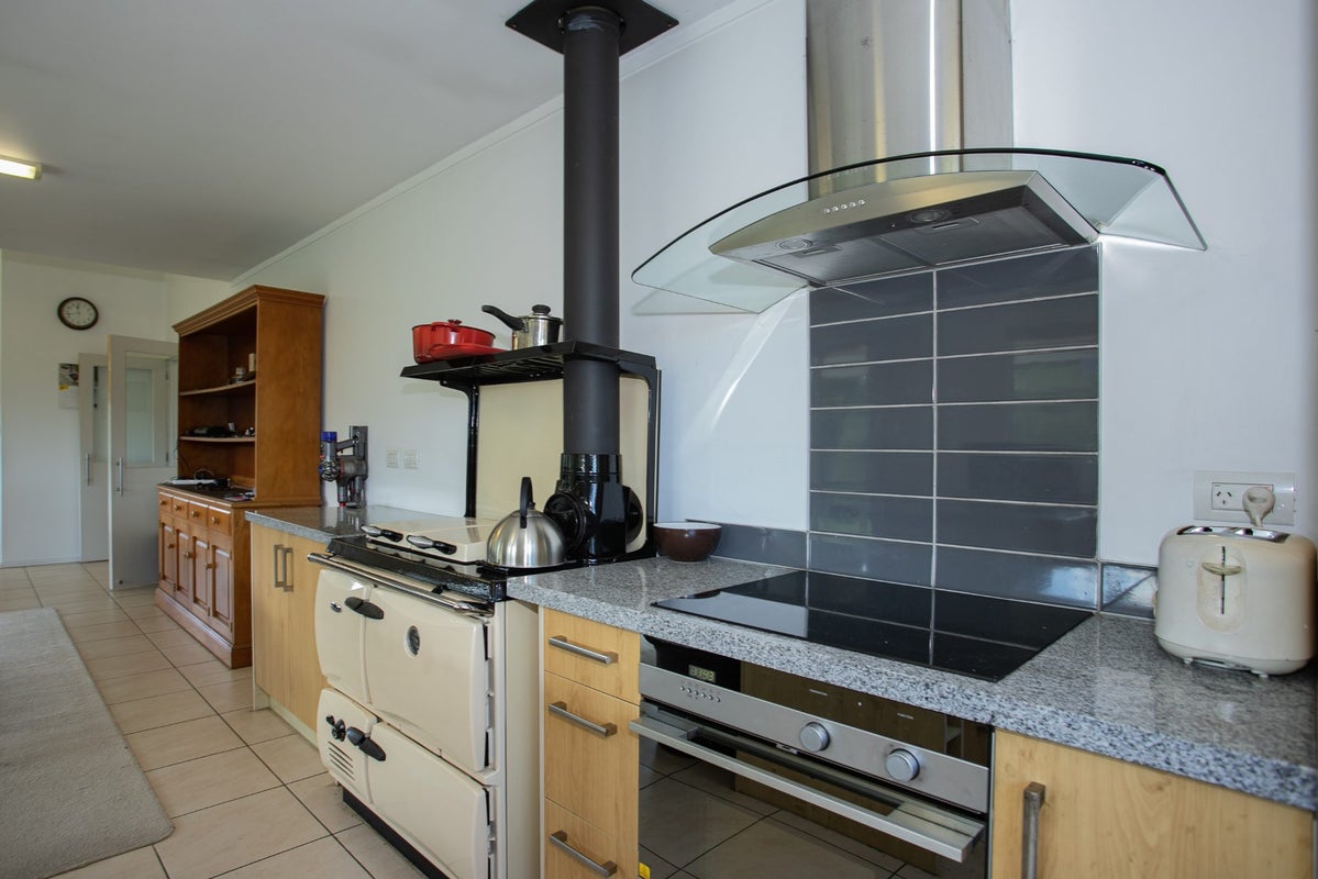 1077 Taumata Road, Omanawa, Tauranga - Carousel 2