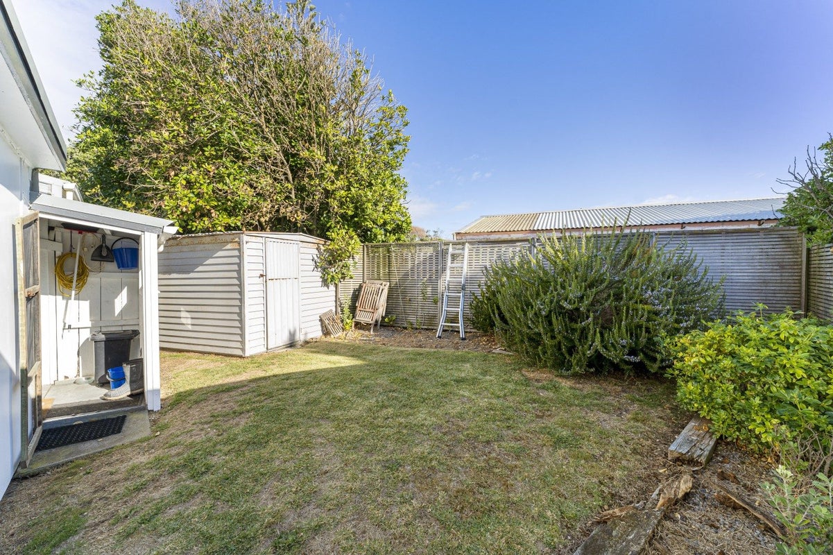 29 Rangiuru Road, Otaki Beach, Otaki - Carousel 24