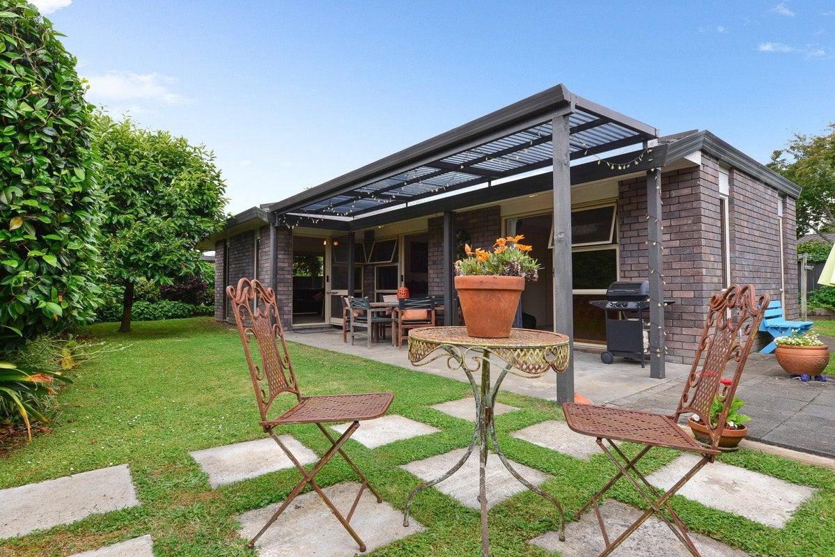 47F Naylor Street, Hamilton East, Hamilton - Carousel 2