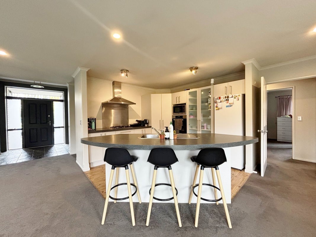 38 O'Neill Avenue, Northwood, Christchurch - Carousel 2
