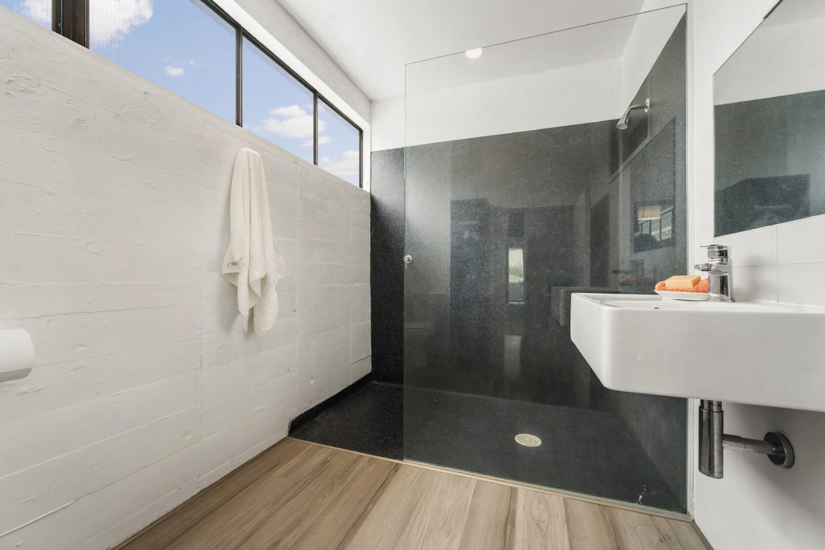 18/125 Thorndon Quay, Pipitea, Wellington - Carousel 14
