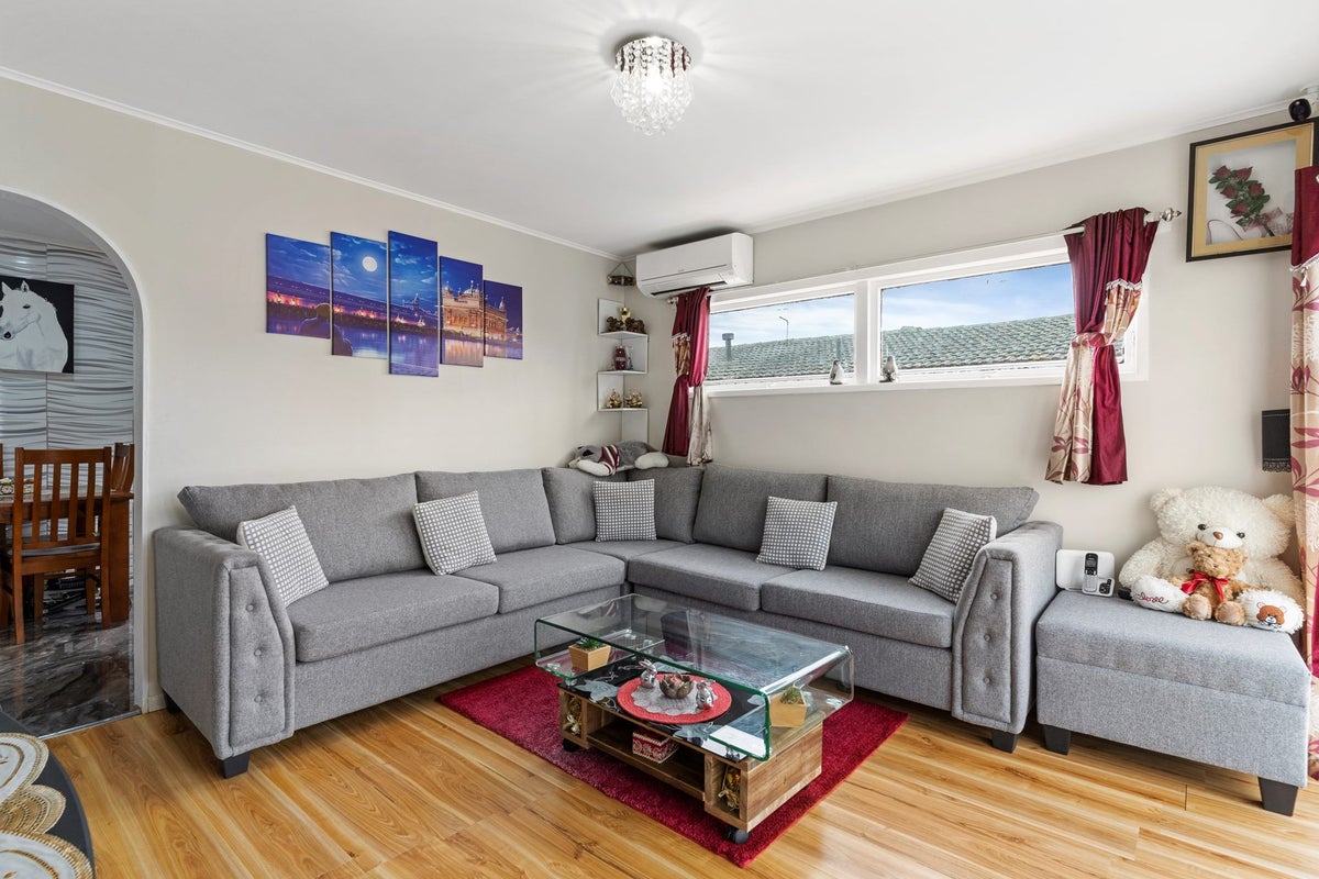 6/142 St George Street, Papatoetoe, Auckland - Carousel 2