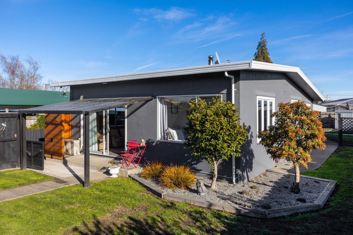 19 Herbert Street, Mayfield, Blenheim - Carousel 1