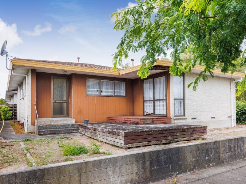 8A Monrad Street, Highbury, Palmerston North - Carousel 1