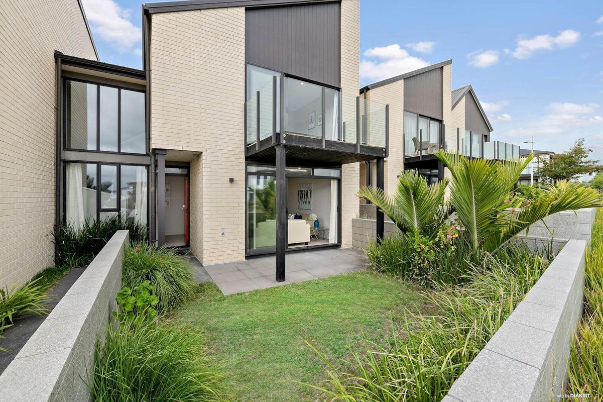34 Te Oneroa Way, Long Bay, Auckland - Carousel 2