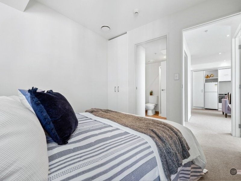 1003/74 Taranaki Street, Te Aro, Wellington - Carousel 20