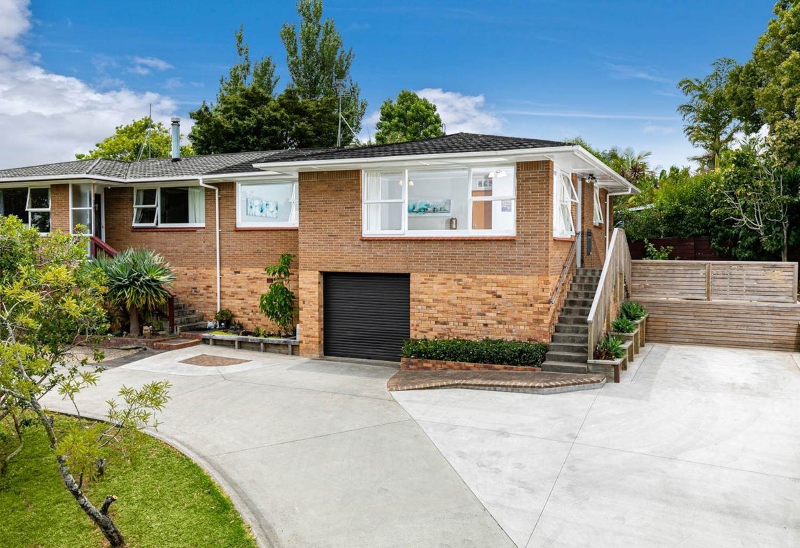 2/6 Palawan Place, Torbay, Auckland - Carousel 1