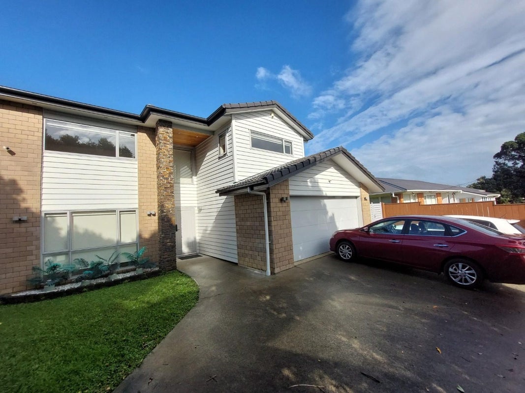28A Kay Drive, Blockhouse Bay, Auckland - Carousel 1