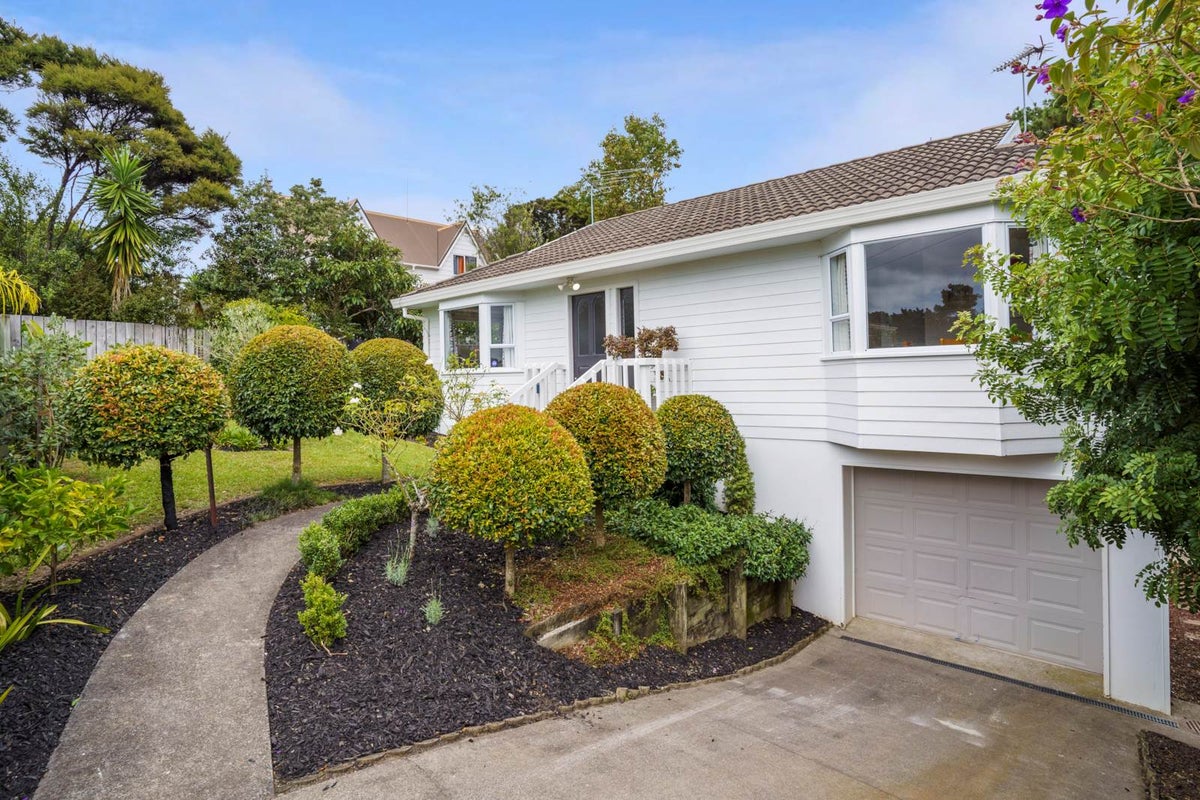 1/36 Anne McLean Drive, Bayview, Auckland - Carousel 2