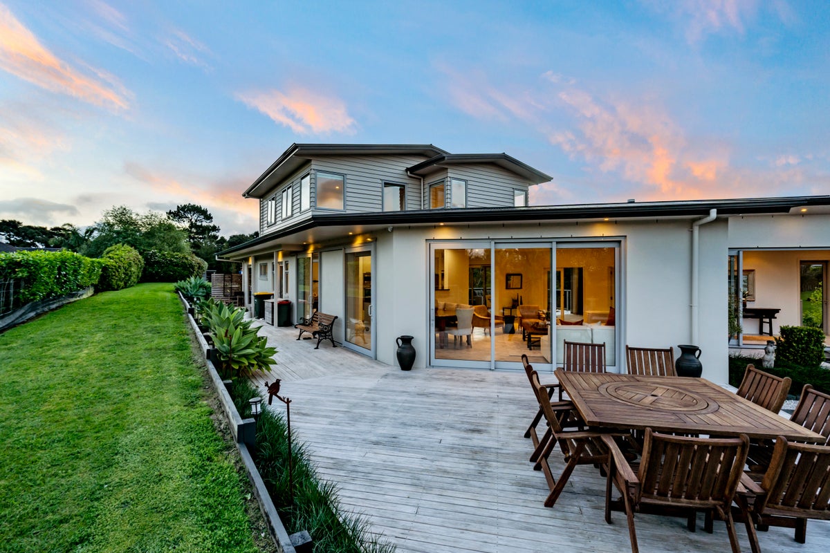 361A Ridge Road, Albany - Carousel 1