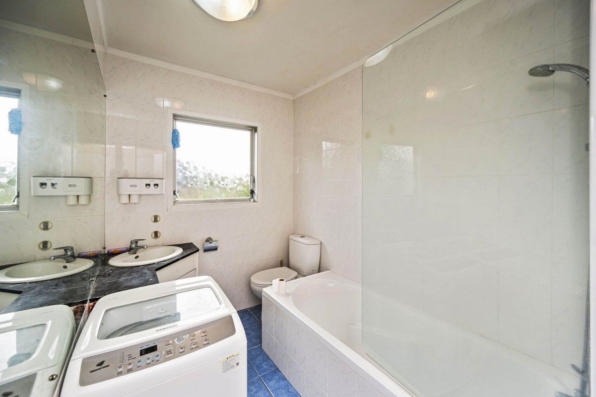 3 Huka Road, Birkenhead, Auckland - Carousel 13