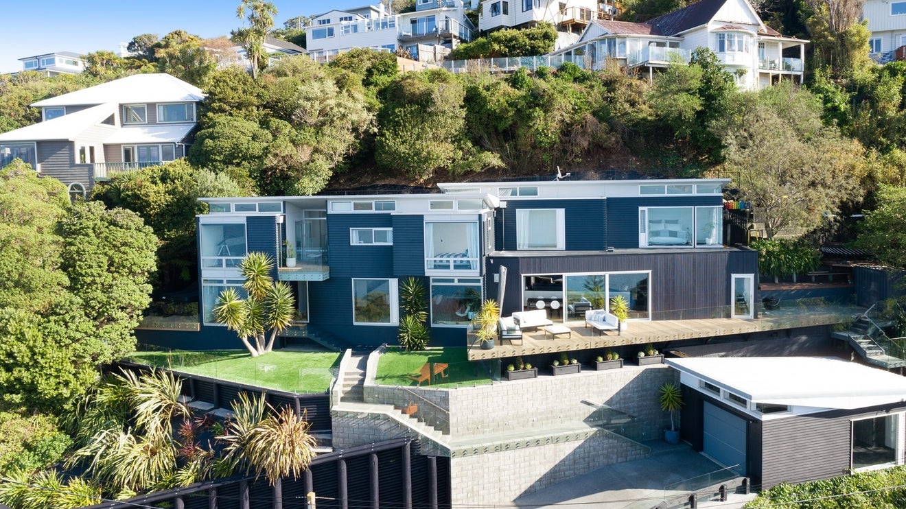 42 Newport Terrace, Seatoun, Wellington - Carousel 2