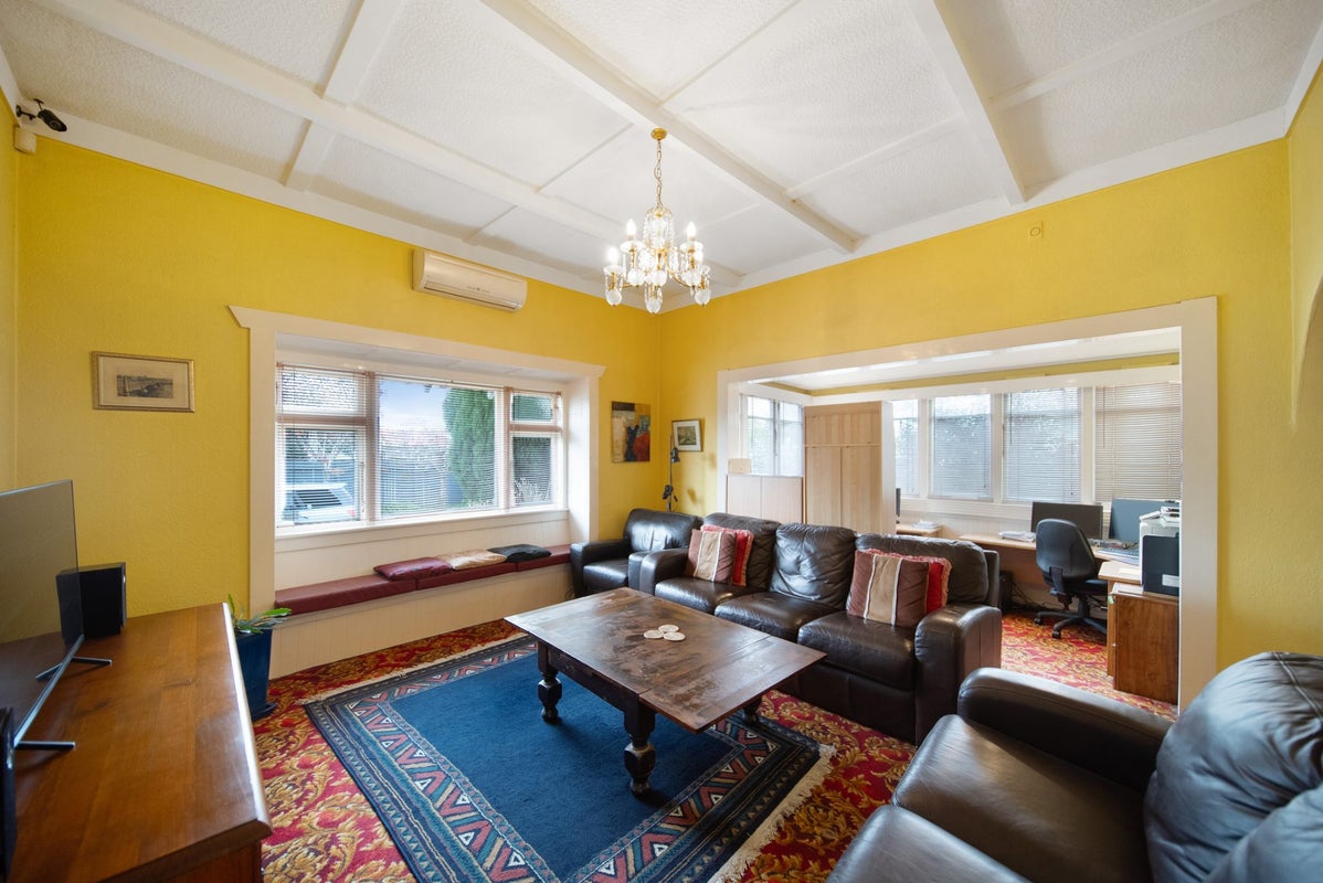 317 Massey Road, Mangere East, Auckland - Carousel 2