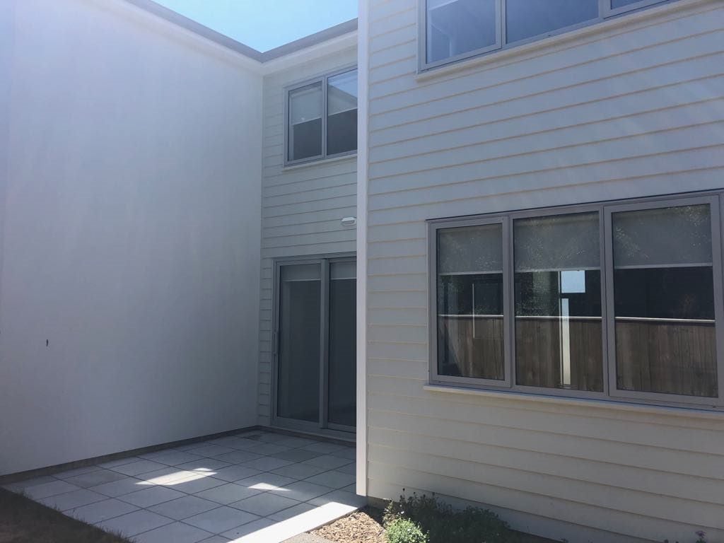 16 Glide Lane, Whitby, Porirua - Carousel 18