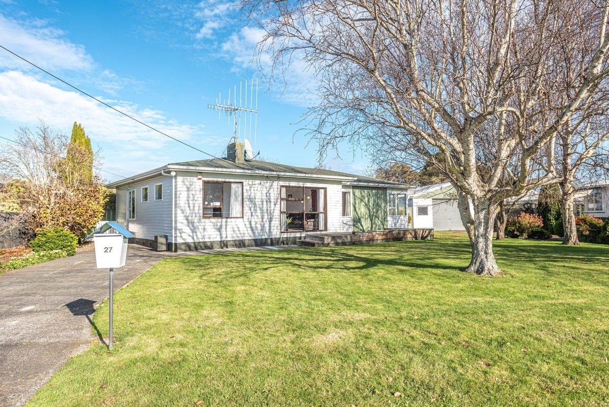 27 Devon Road, Springvale, Whanganui - Carousel 2