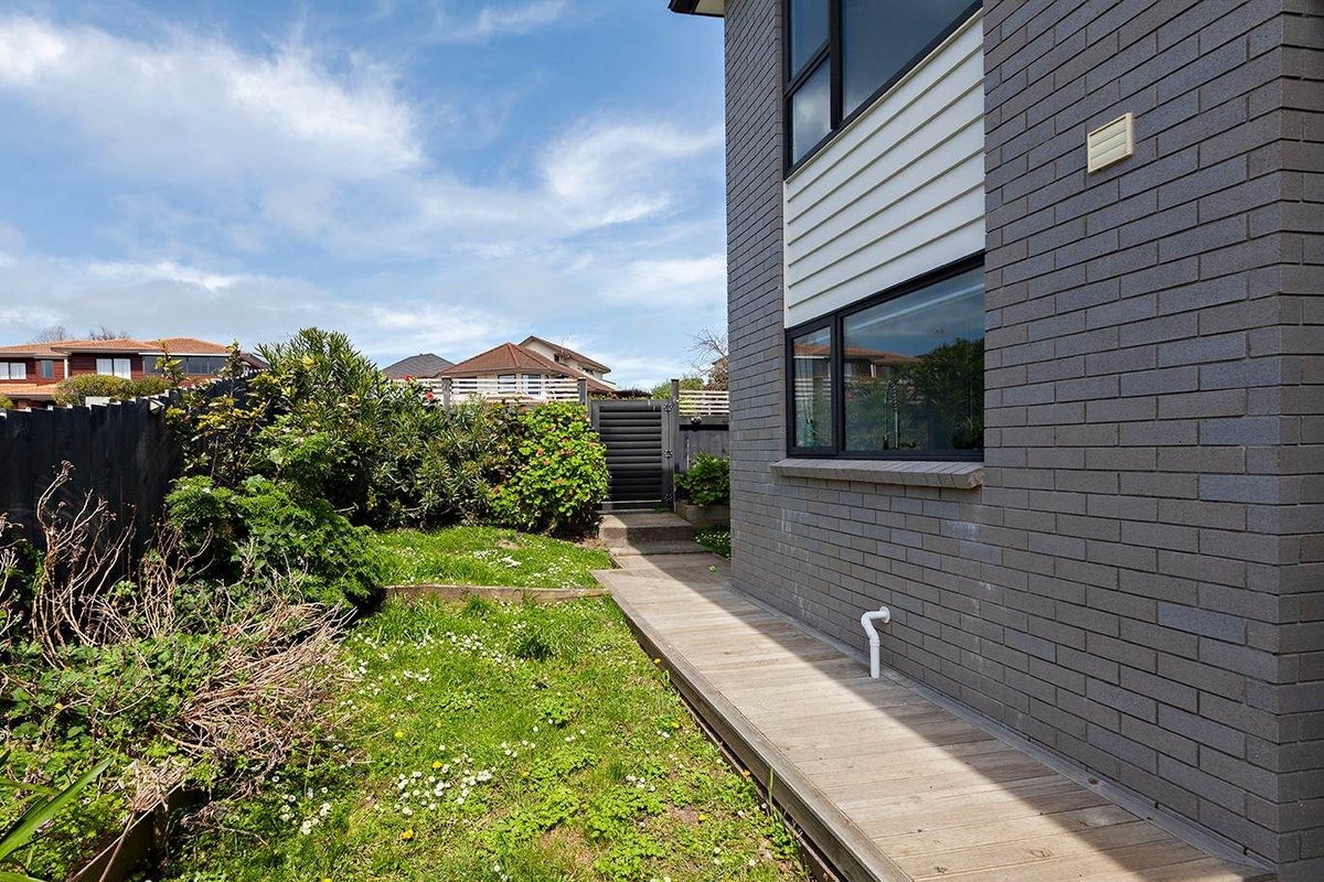 120A Halsey Drive, Lynfield, Auckland - Carousel 19