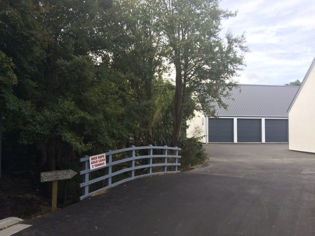 7/27 Cornwall Street, St Albans, Christchurch - Carousel 12