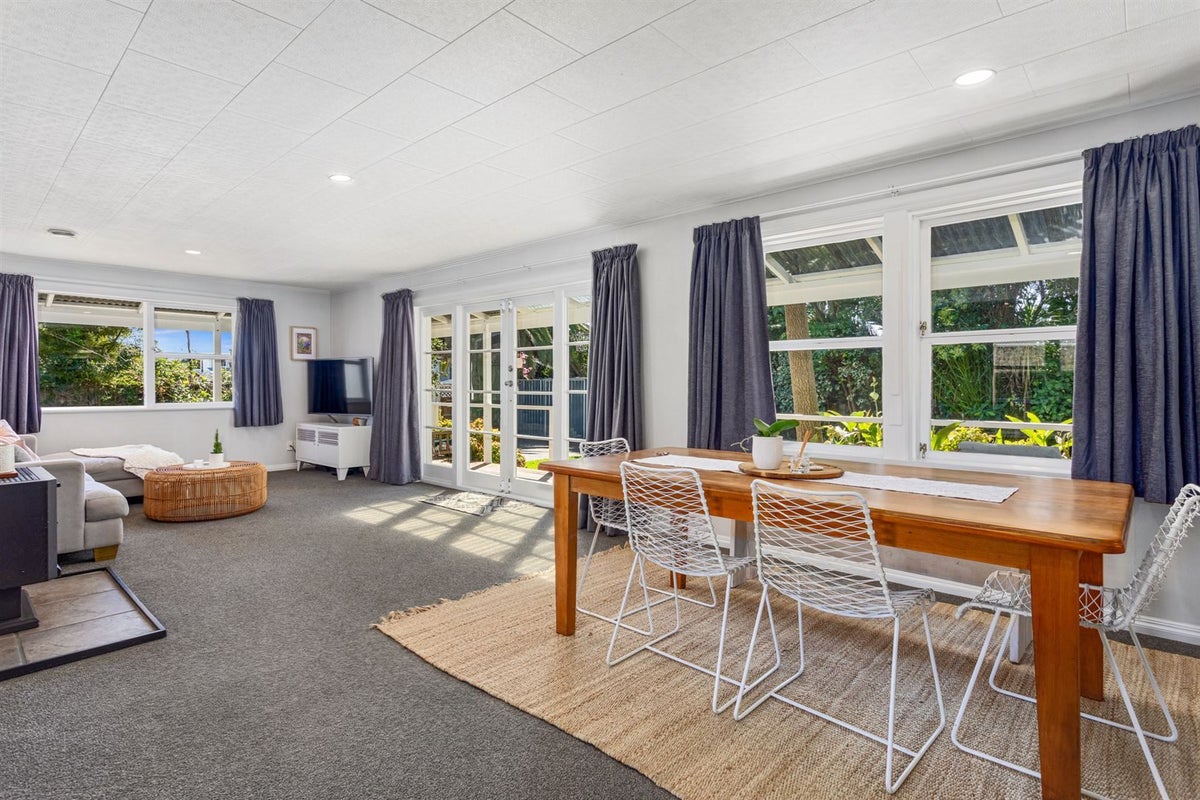 2/27 Douglas Street, Whakatane, Whakatane - Carousel 2