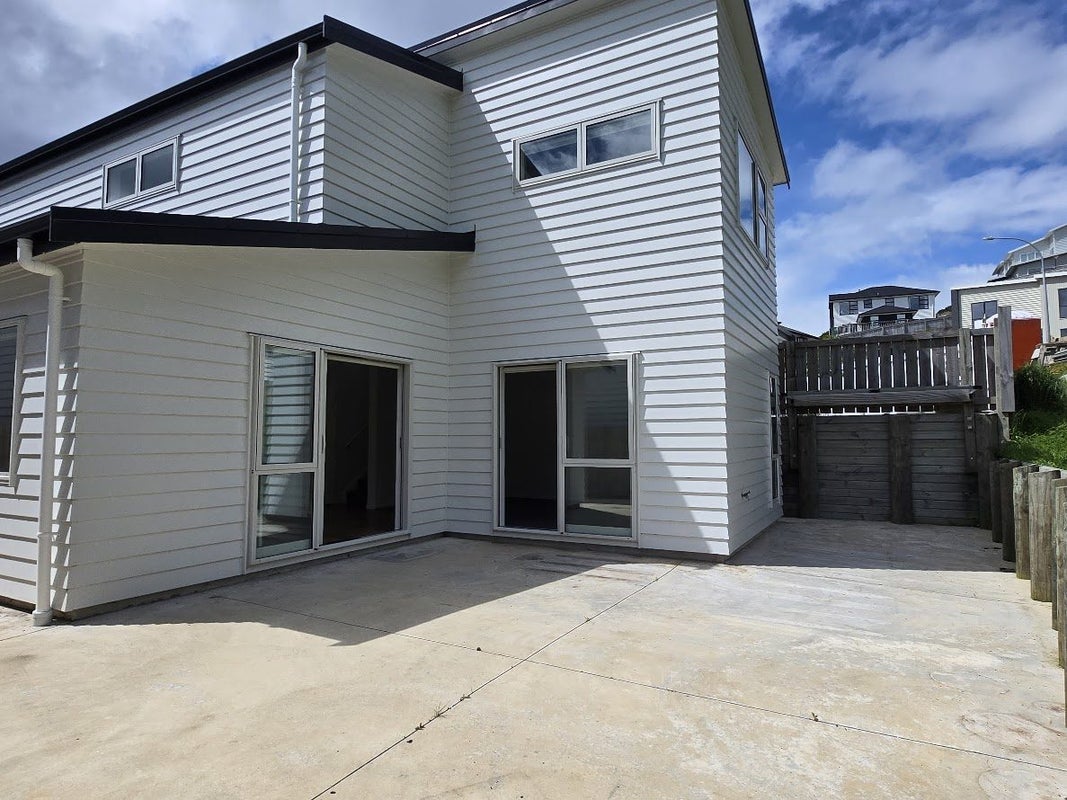 11 Stockport Grove, Churton Park, Wellington - Carousel 15