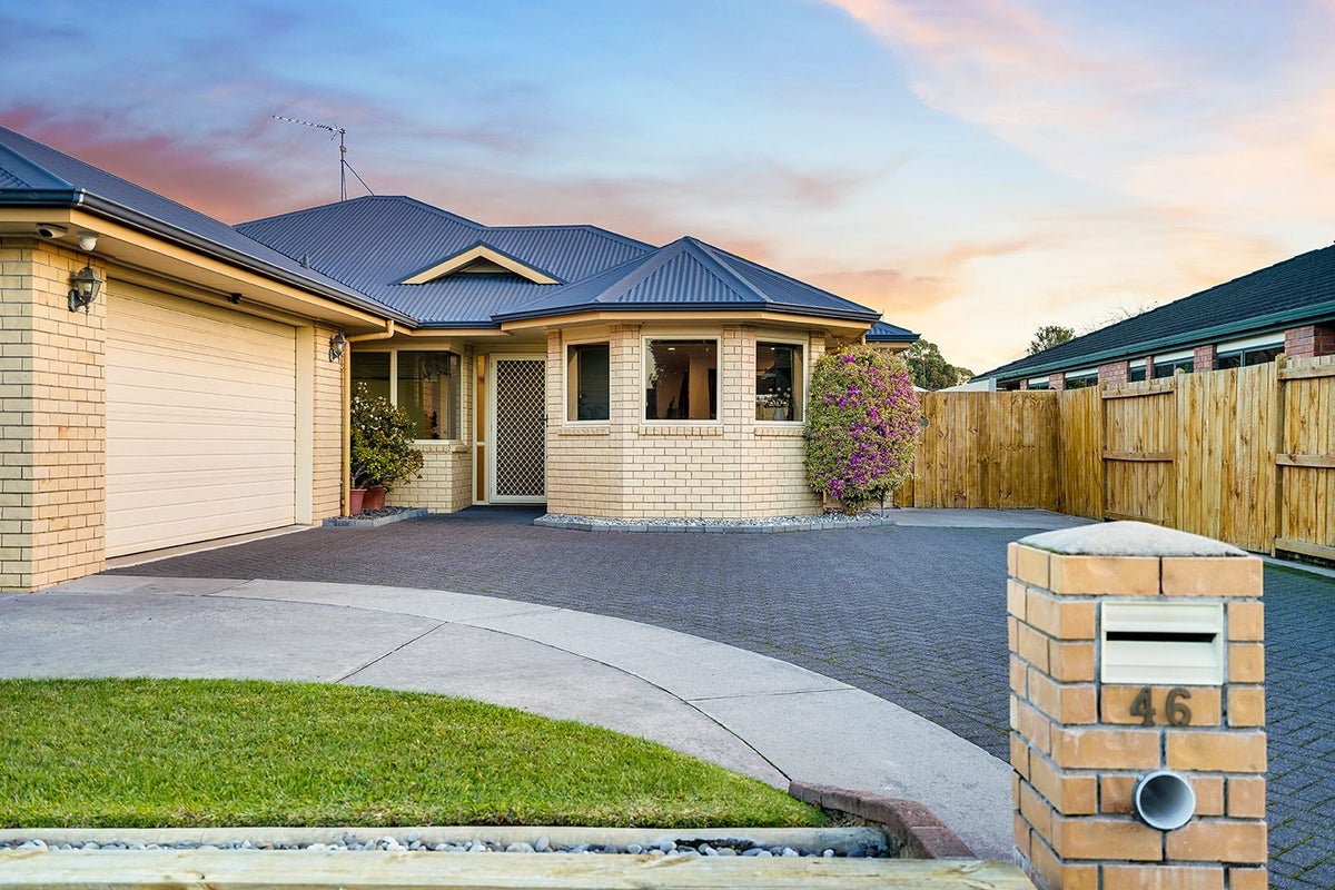 46 Waiwherowhero Drive, St Andrews, Hamilton - Carousel 2