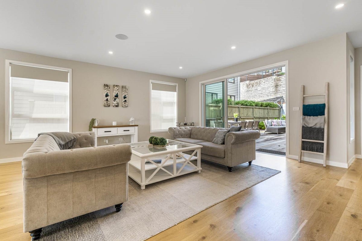 18 Turutu Place, Long Bay, Auckland - Carousel 2