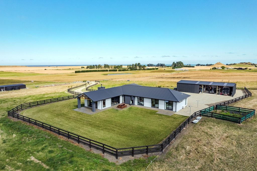 62A Springfield Road, Totara, Oamaru - Carousel 1