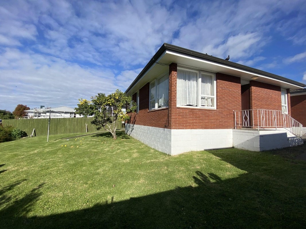 4/126 Astley Avenue, New Lynn, Auckland - Carousel 2