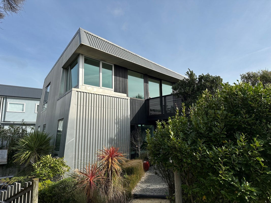 4 Pa Road, Pukerua Bay, Porirua - Carousel 1