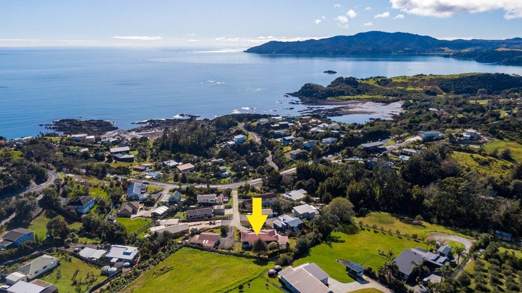 4 Thompson Place, Cable Bay, Cable Bay - Carousel 2