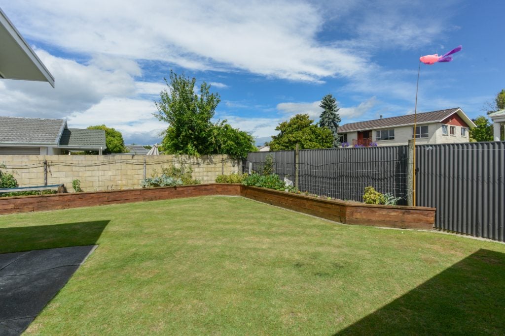 1 Holyrood Street, Taradale, Napier - Carousel 9