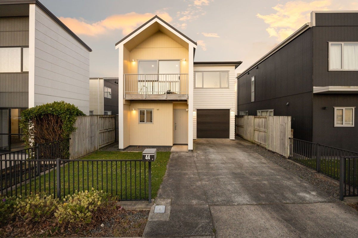 44 Tennille Street, Flagstaff, Hamilton, Waikato - Carousel 1