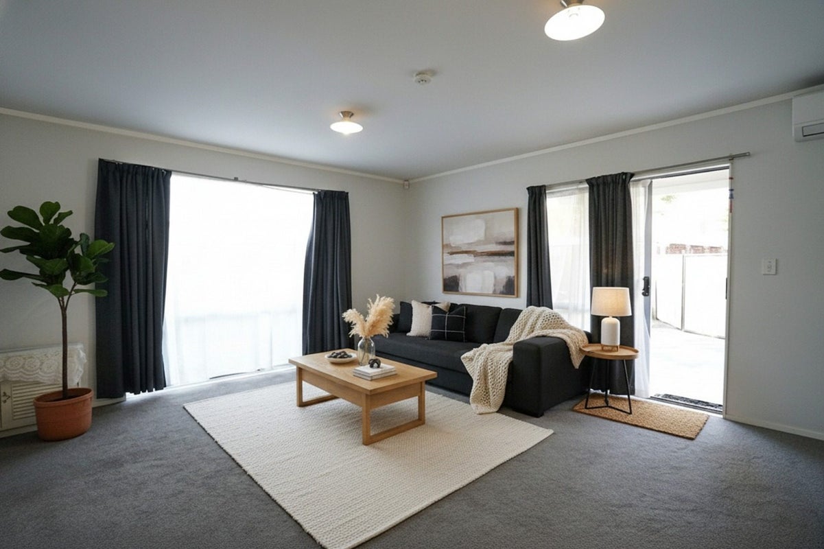 34A Sikkim Crescent, Clover Park, Auckland - Carousel 2