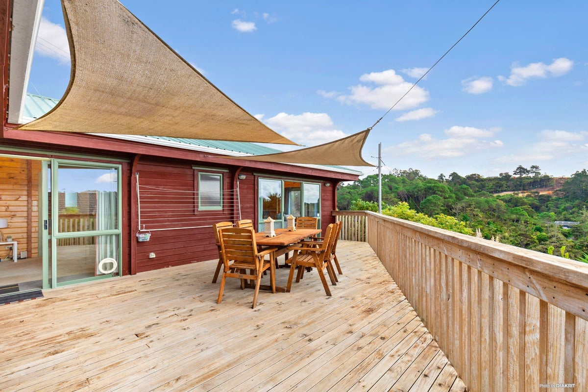 30 Coastal Heights, Stillwater, Silverdale - Carousel 1