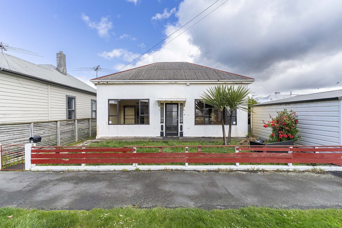 40 Dalgety Street, Saint Kilda, Dunedin - Carousel 1