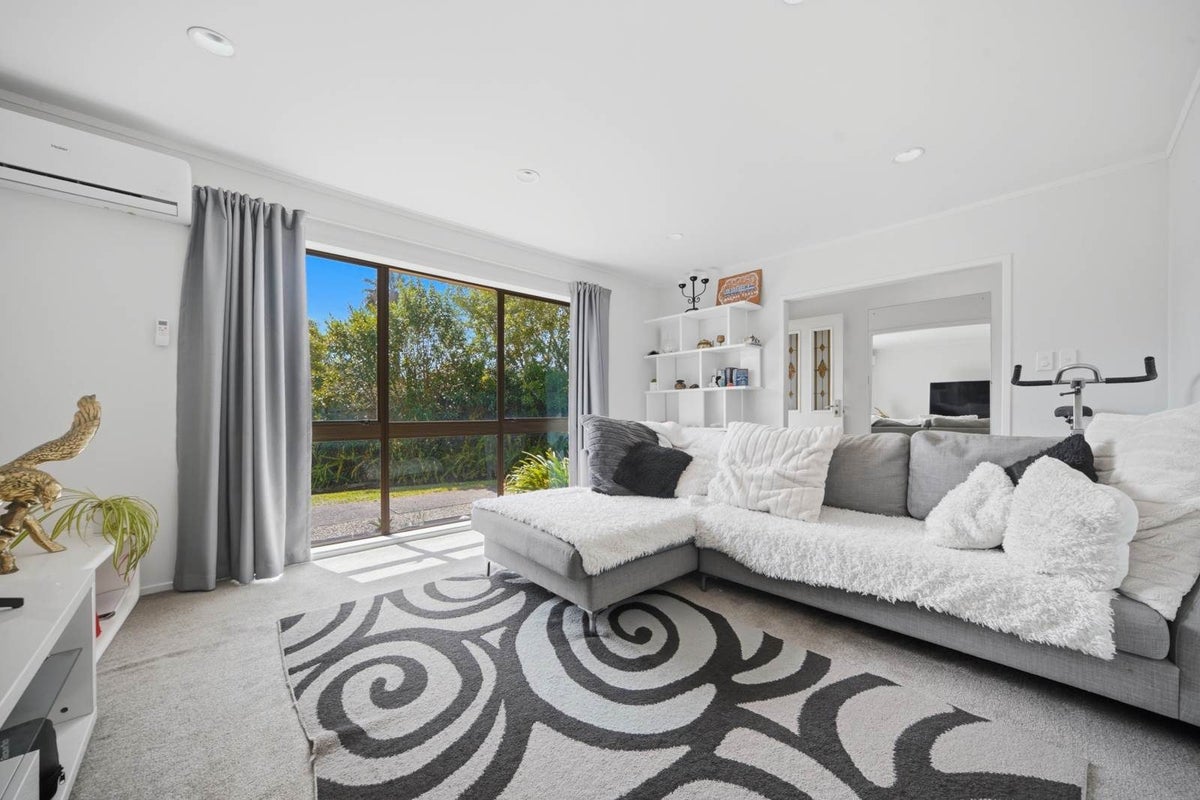 21 Palliser Lane, Browns Bay, Auckland - Carousel 2