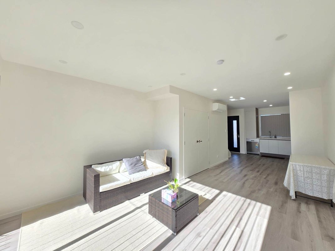 7/44 Wyllie Road, Papatoetoe, Auckland - Carousel 2