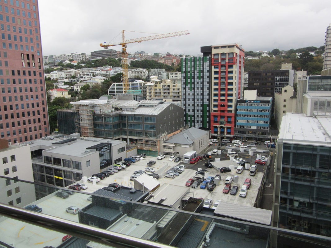 15B/9 Chews LANE, Wellington Central, Wellington - Carousel 1